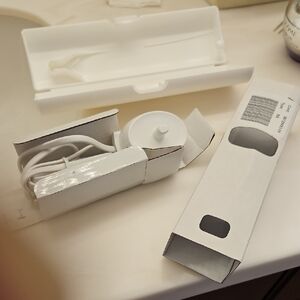 White Electric Toothbrush Charger Base - Compatible Replacement/Tooth Brush Case